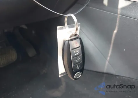 2017 Nissan Sentra Sr z USA, uszkodzony, nr VIN 3N1AB7AP8HY385203